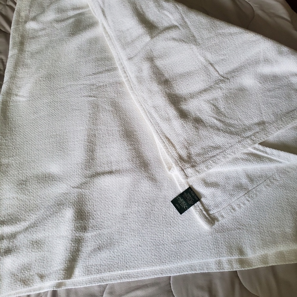 Ralph Lauren ° Full/Queen ° White ° Blanket